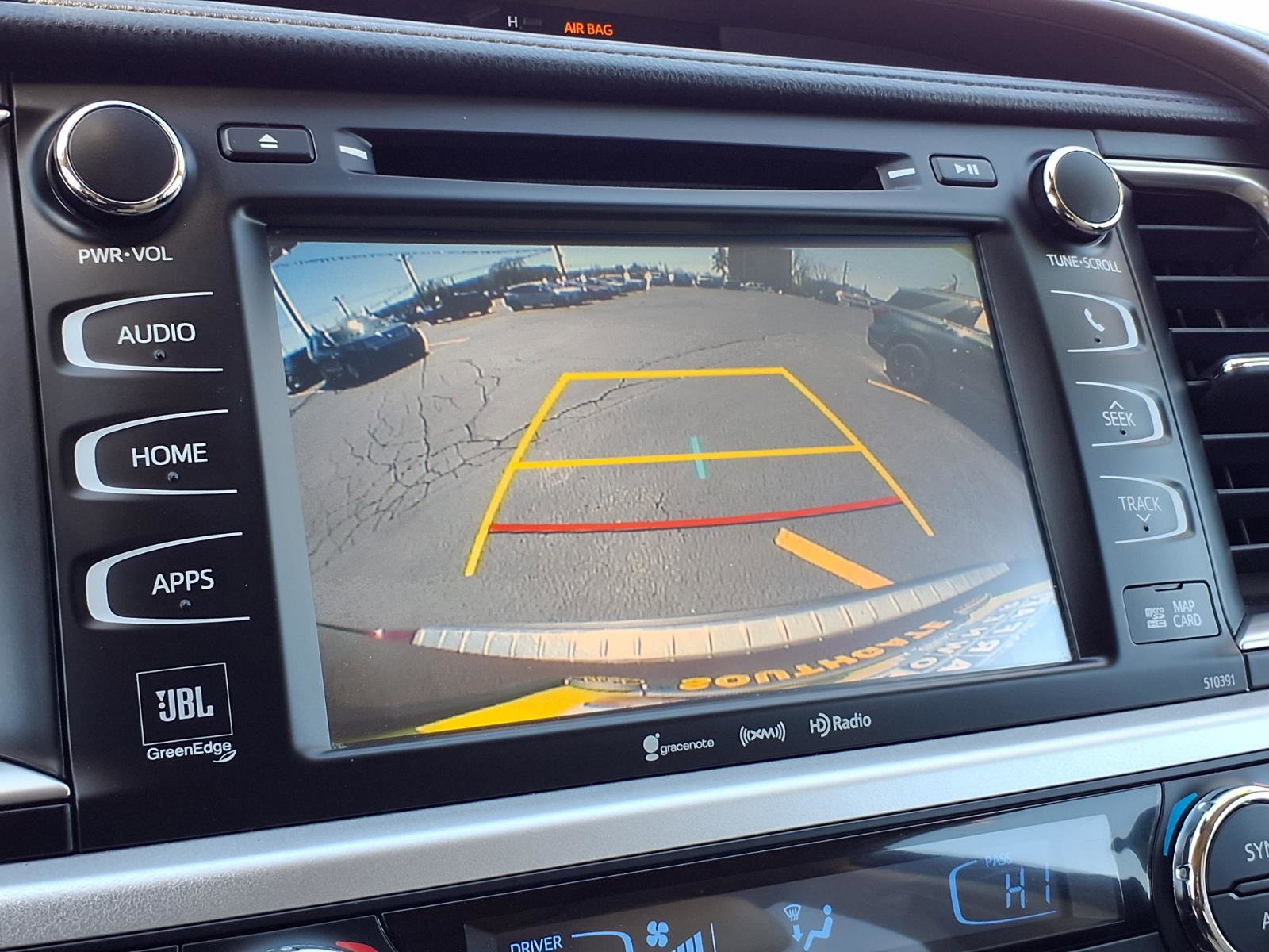 Used 2019 Toyota Highlander Limited AWD/4WD image 11