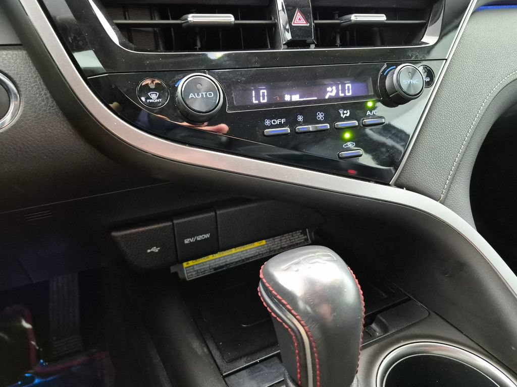 Used 2021 Toyota Camry XSE w/ Navigation Package FWD image 21