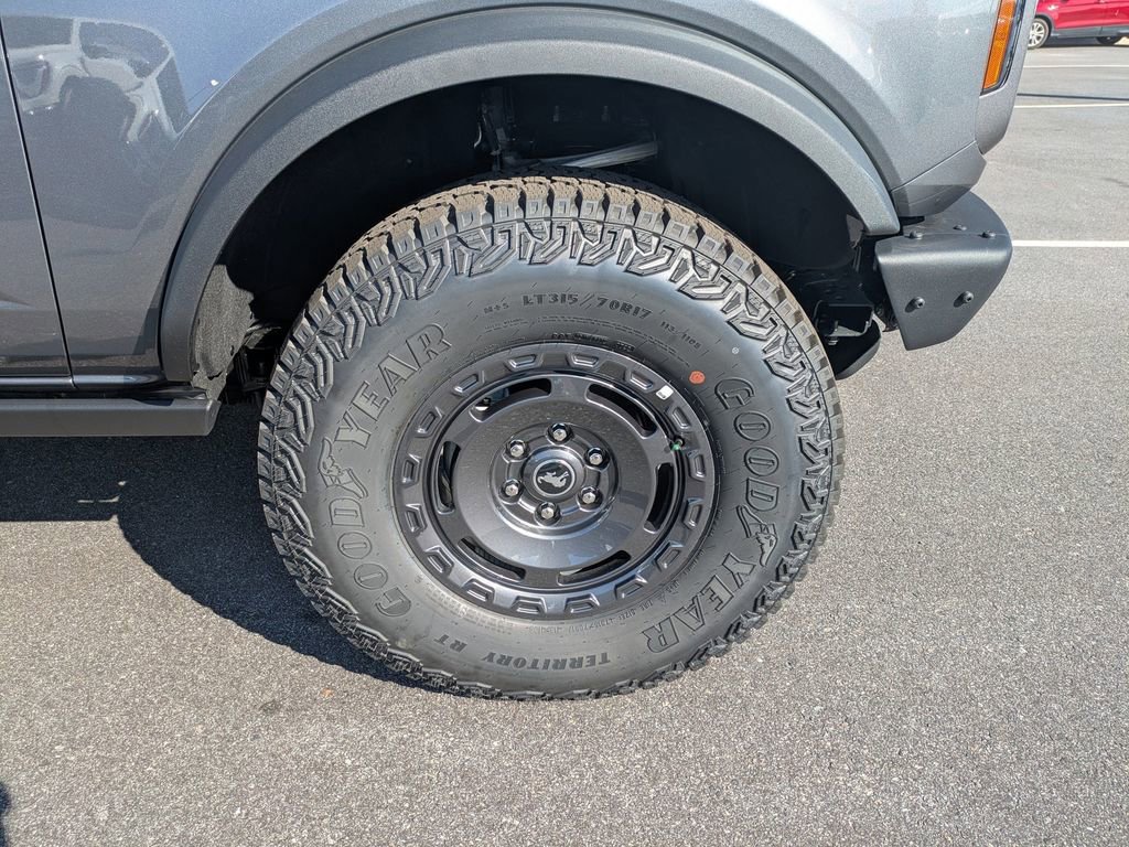 New 2025 Ford Bronco Badlands image 11