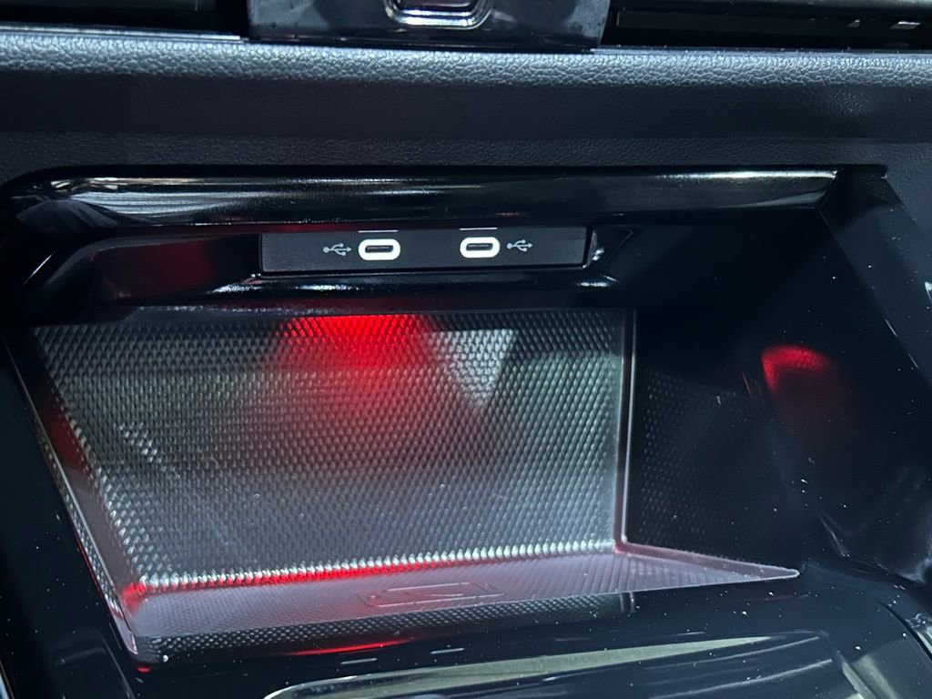 Used 2024 Volkswagen GTI SE image 20