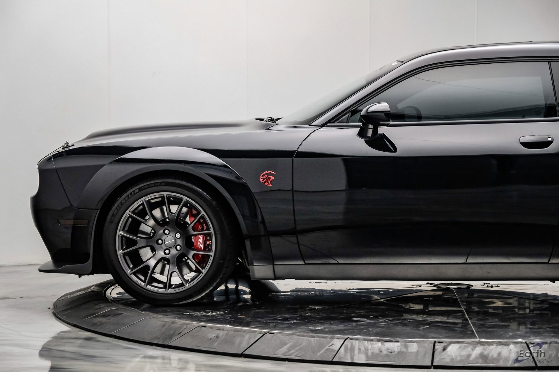 Used 2022 Dodge Challenger SRT Hellcat RWD image 10