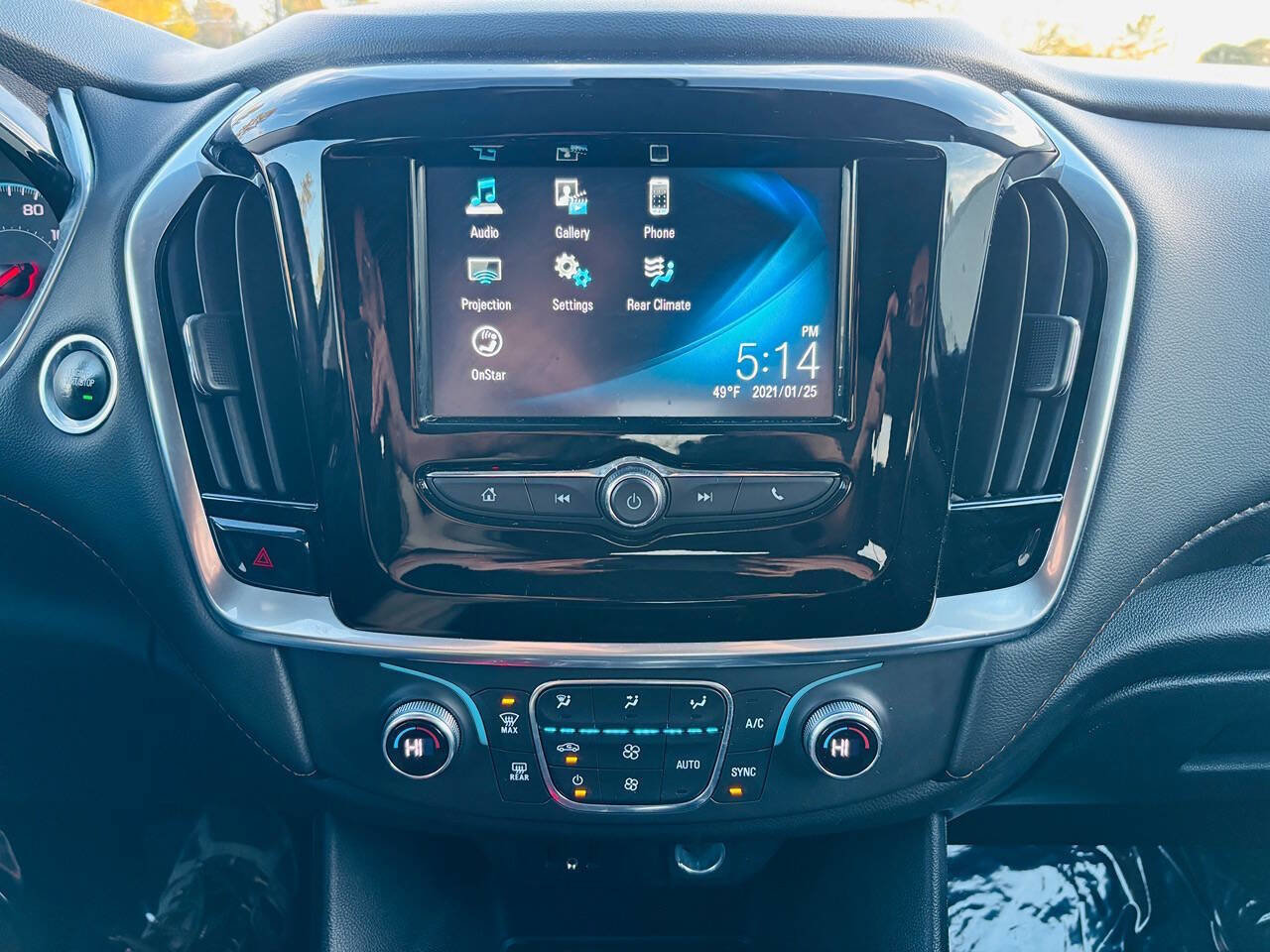 Used 2019 Chevrolet Traverse LT image 30