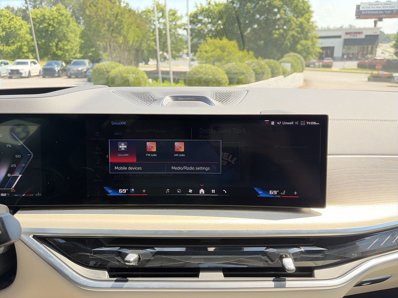 Certified 2025 BMW X7 M60i AWD/4WD image 22