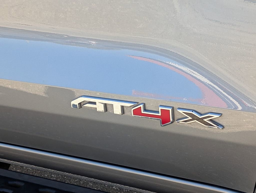 Used 2024 GMC Canyon AT4X image 10