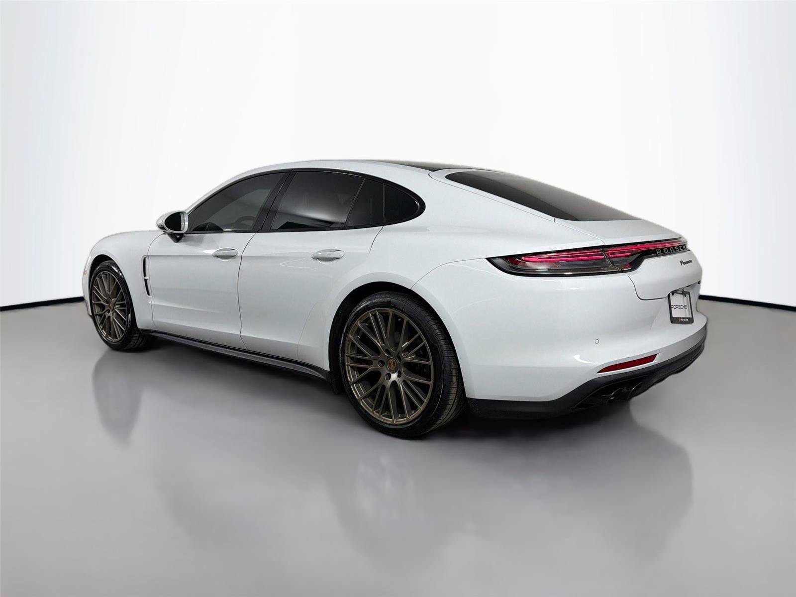 Certified 2023 Porsche Panamera Platinum Edition w/ Sport Chrono Package RWD image 3