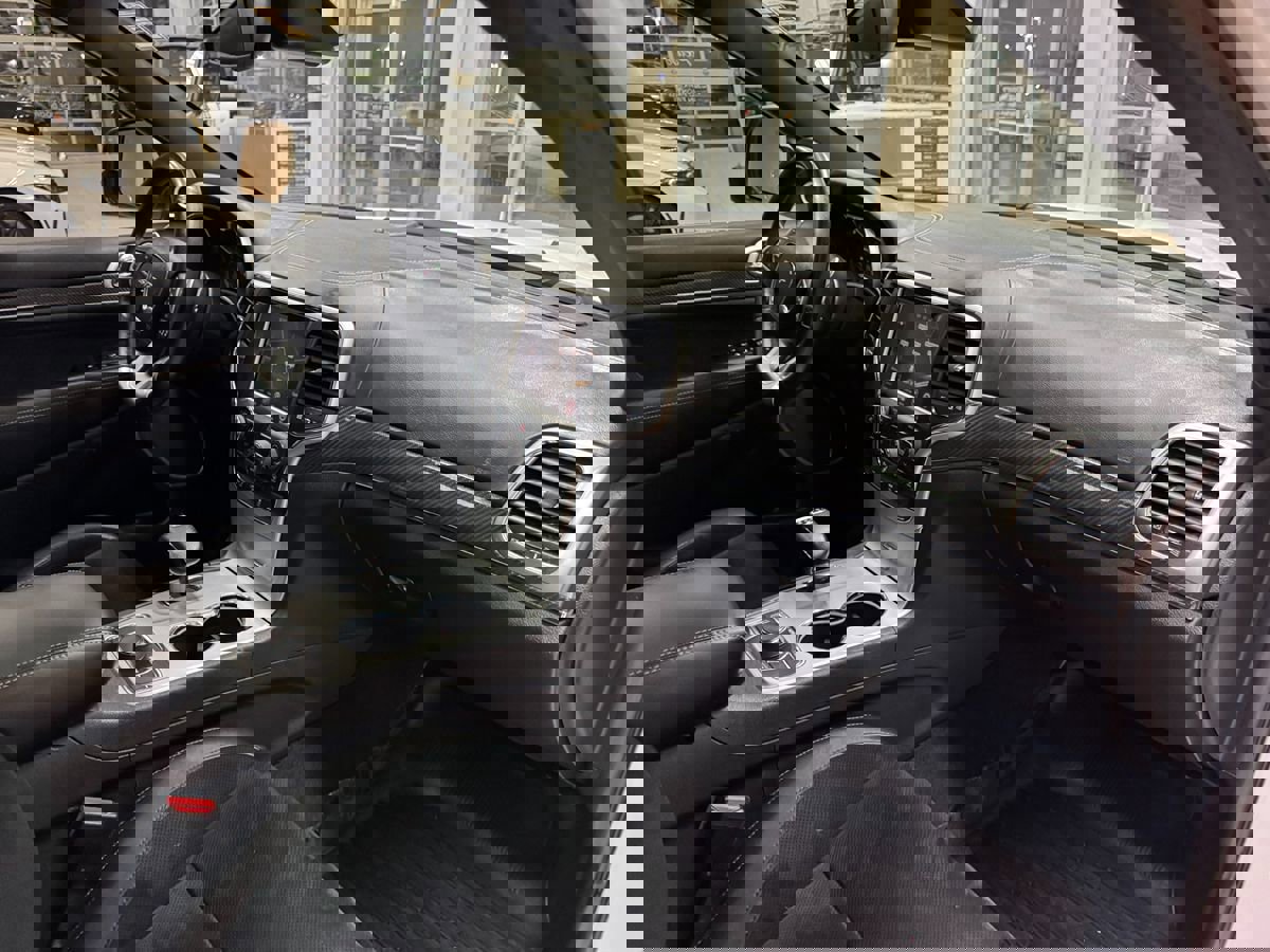 Used 2014 Jeep Grand Cherokee SRT8 image 18