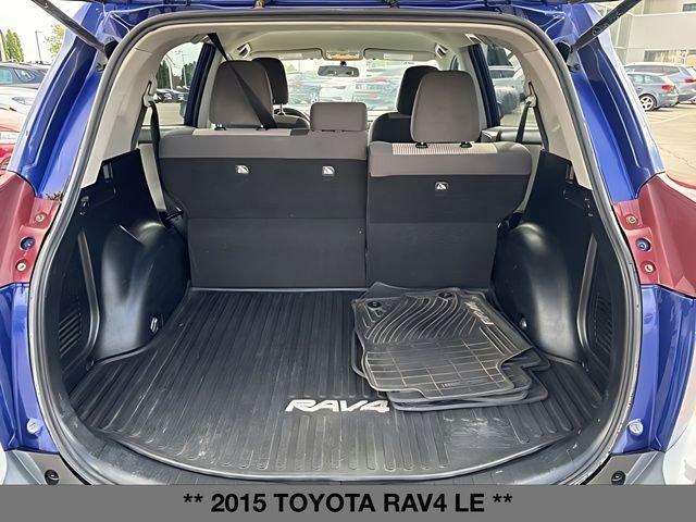 Used 2015 Toyota RAV4 LE AWD/4WD image 11