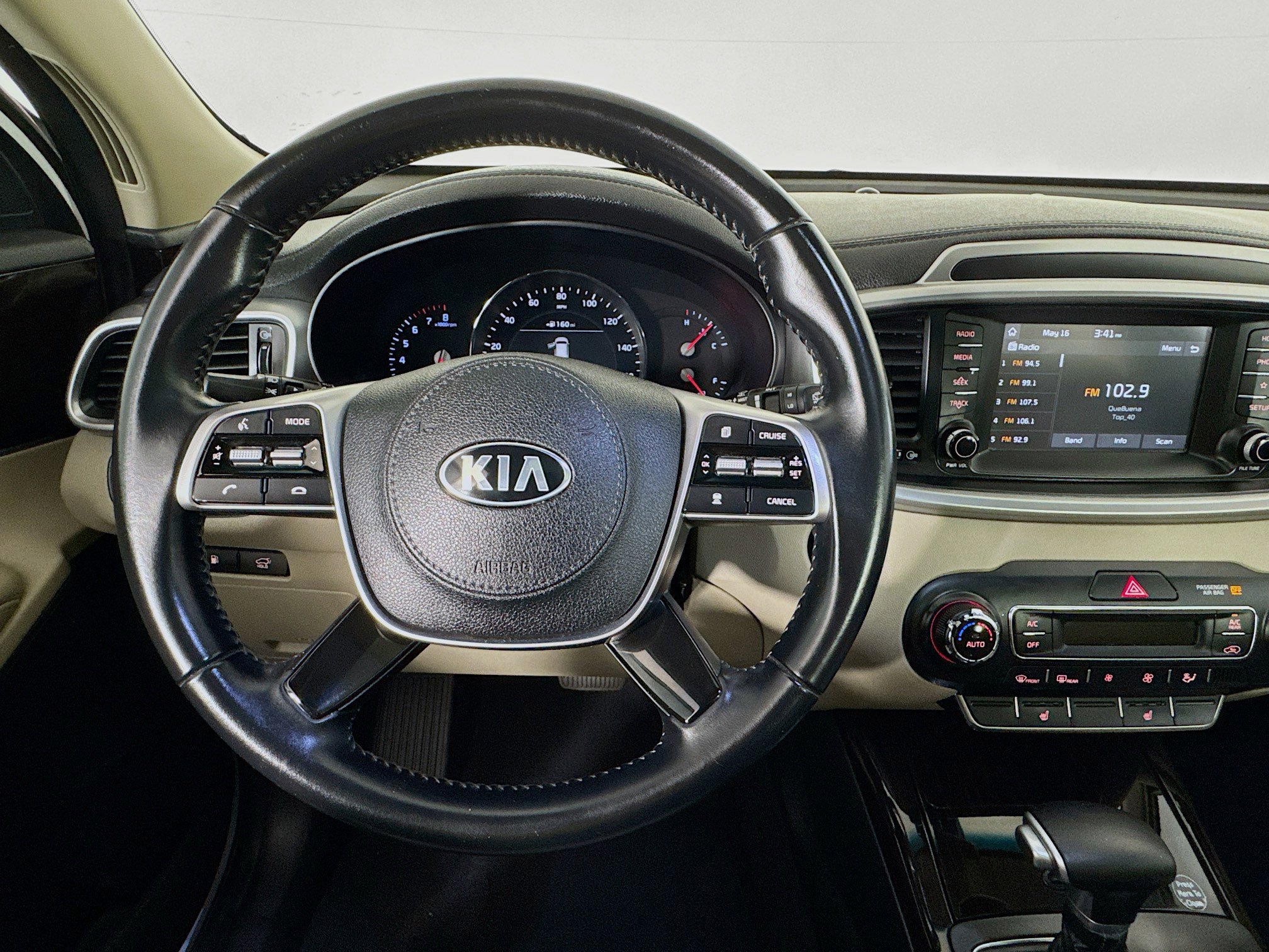 Used 2020 Kia Sorento EX FWD image 11