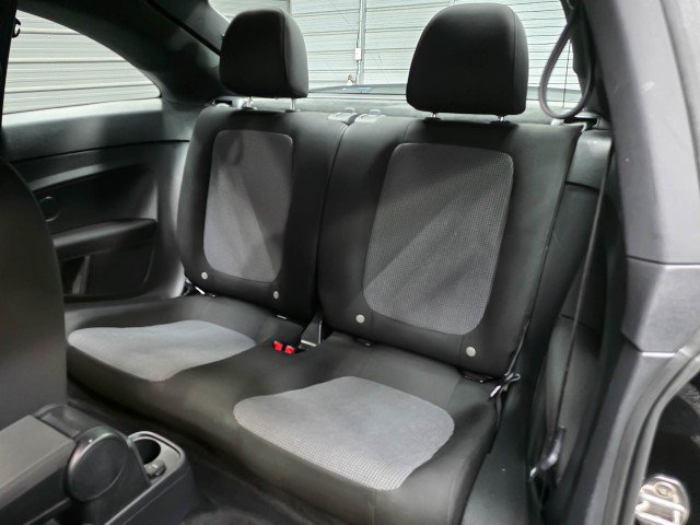 Used 2019 Volkswagen Beetle 2.0T S FWD image 15