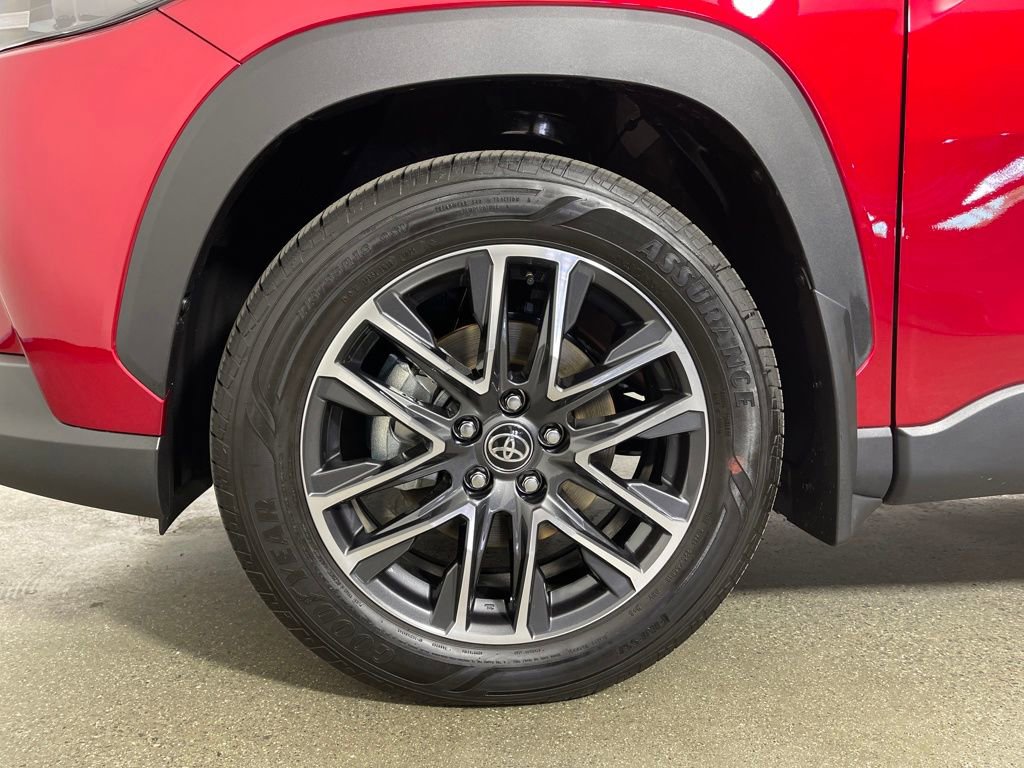 Certified 2026 Toyota Corolla Cross XLE w/ Convenience Package image 11