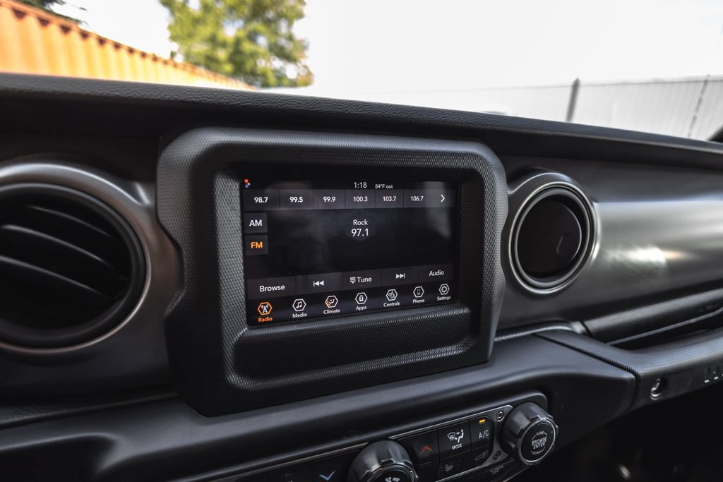 Used 2022 Jeep Wrangler Sport AWD/4WD image 12