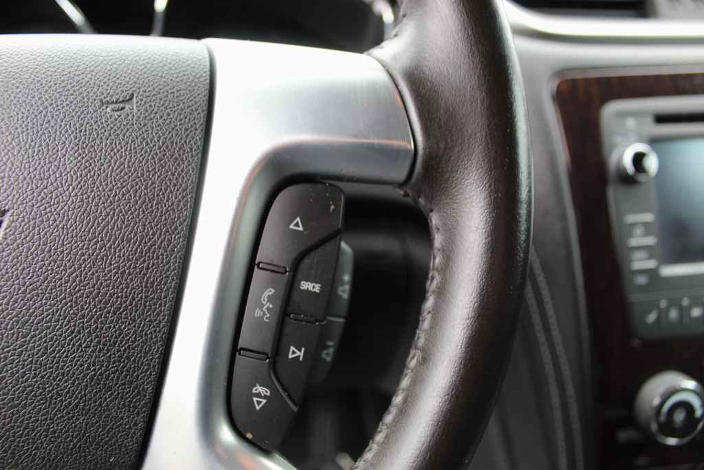 Used 2017 Chevrolet Traverse LT w/ Style and Technology Package AWD/4WD image 16