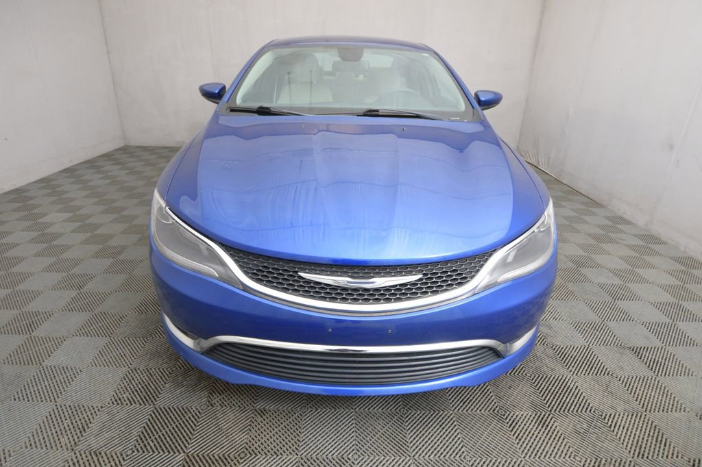 Used 2015 Chrysler 200 Limited image 2