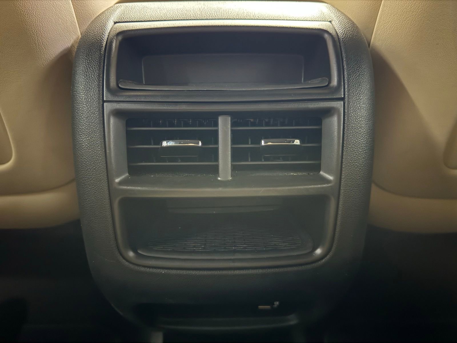 Used 2017 Cadillac XT5 Luxury w/ Driver Awareness Package image 36