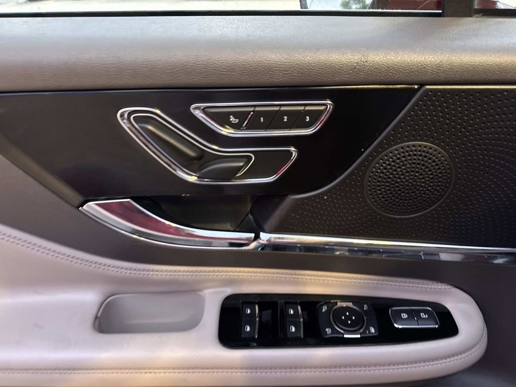 Used 2023 Lincoln Corsair FWD image 21