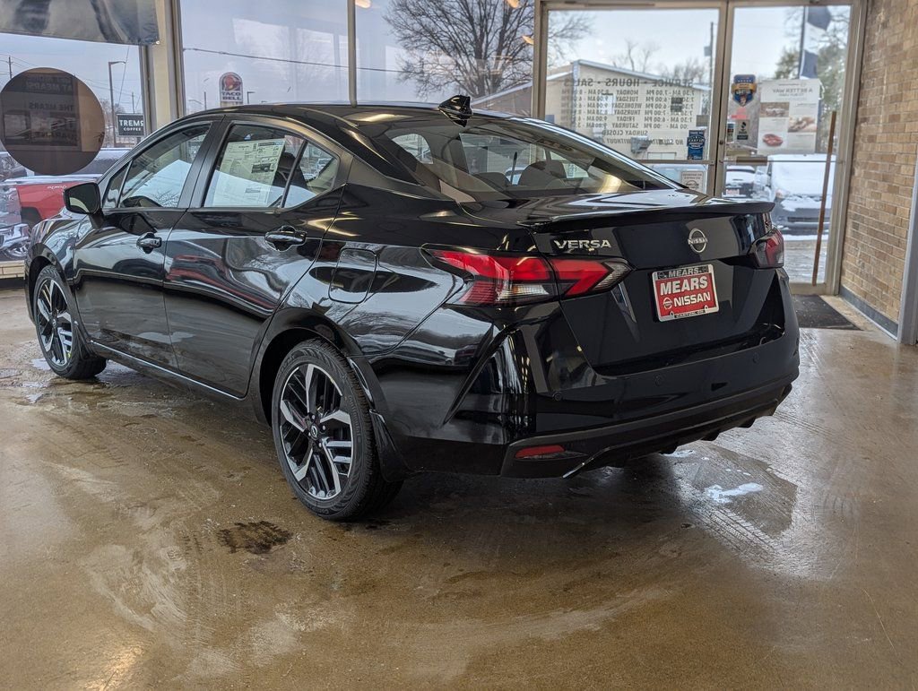 New 2025 Nissan Versa SR w/ Trunk Package image 3