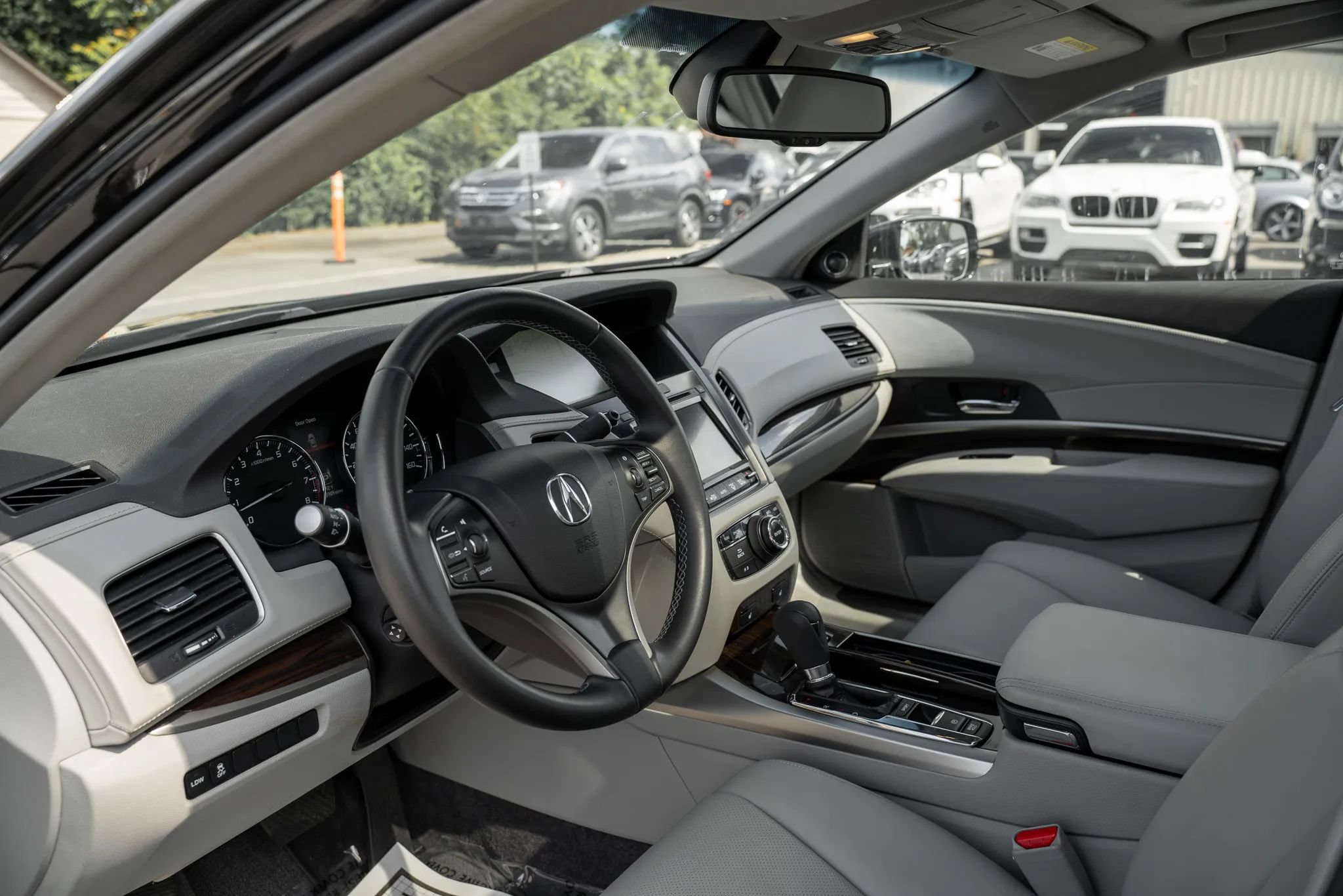 Used 2015 Acura RLX w/ Technology Package FWD image 6