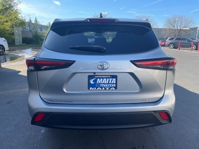 Certified 2024 Toyota Highlander LE image 5