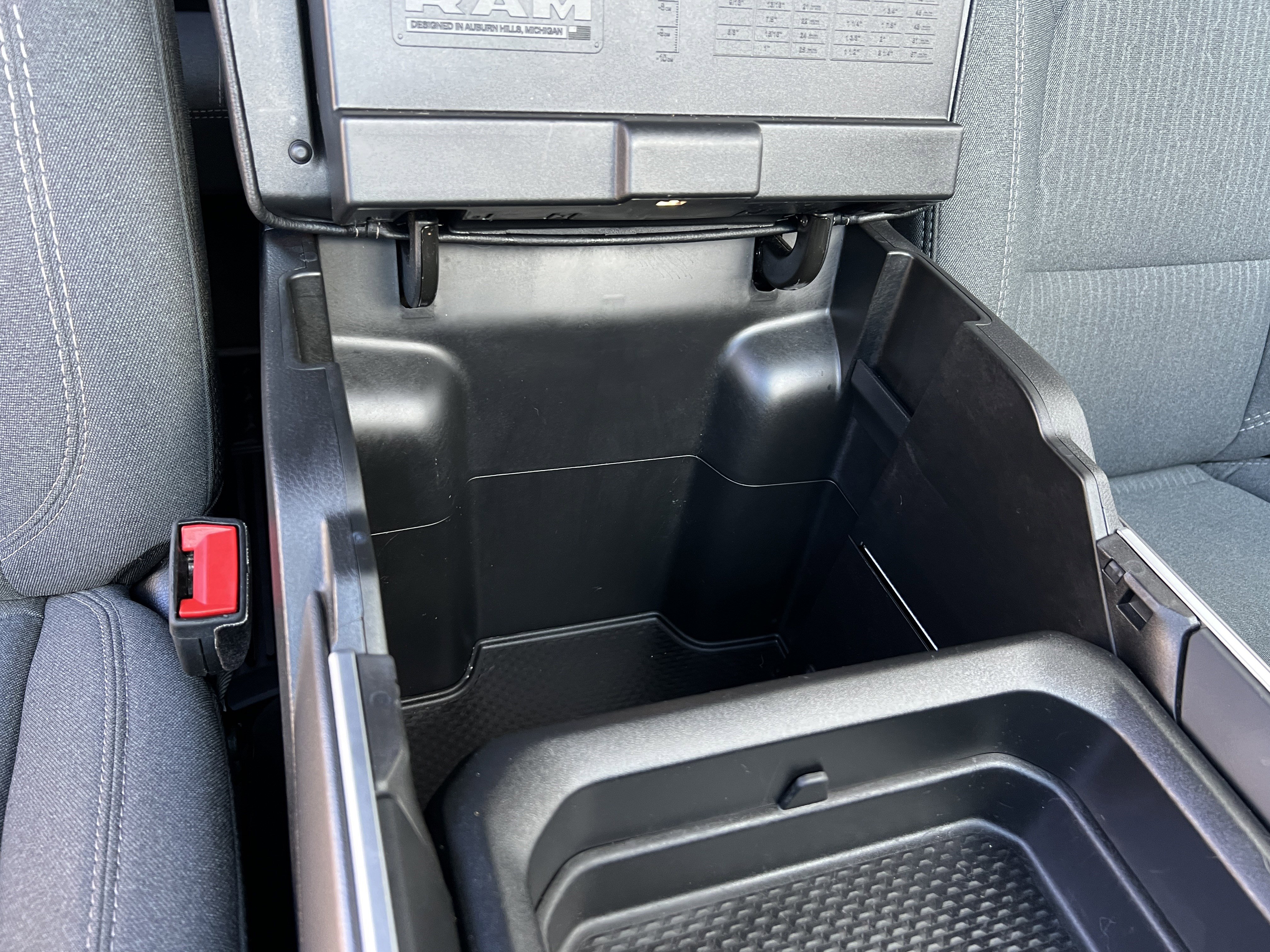 Used 2021 RAM 1500 Big Horn image 23