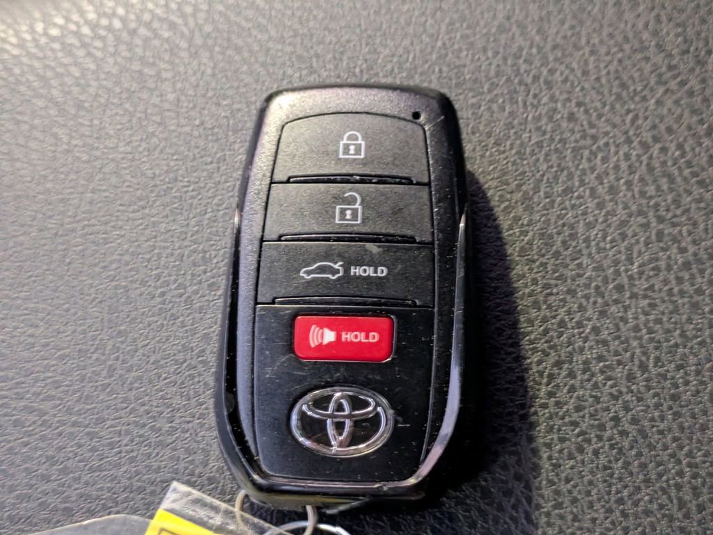 Certified 2025 Toyota Camry SE image 29