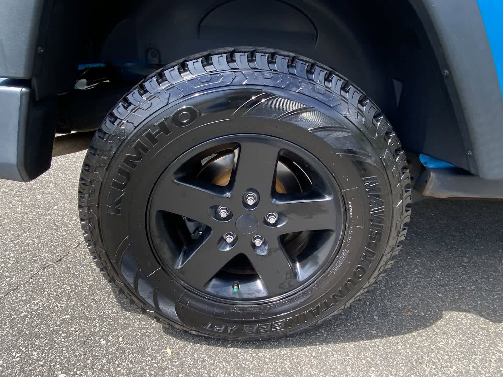 Used 2017 Jeep Wrangler Unlimited Sport AWD/4WD image 16