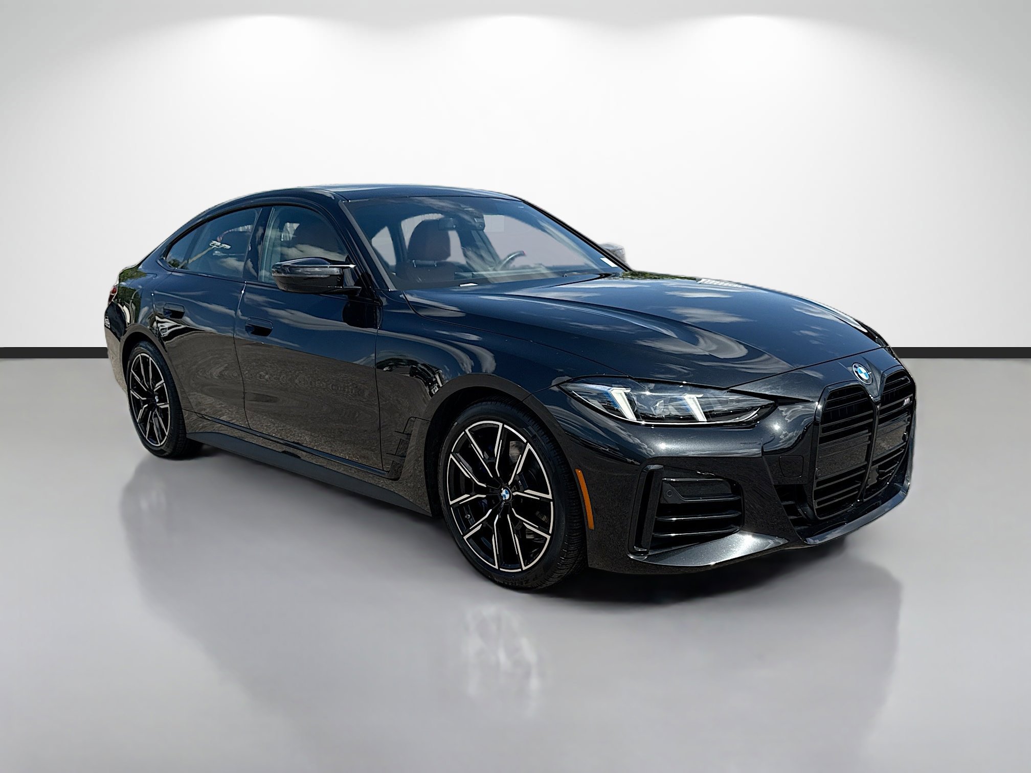 Used 2025 BMW M440i image 1
