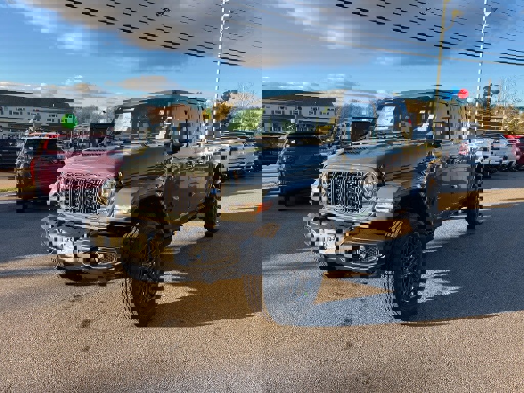 New 2026 Jeep Gladiator Sport image 3