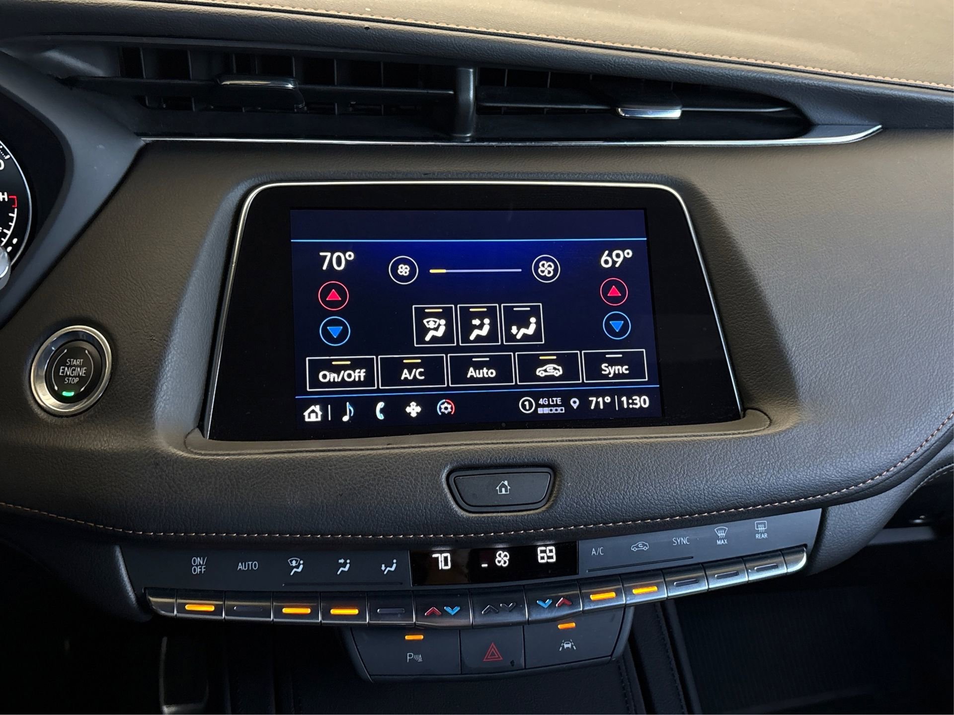 Used 2023 Cadillac XT4 Sport FWD image 25
