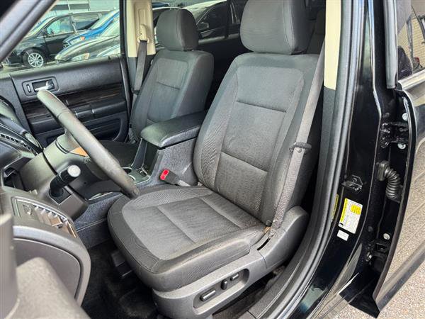 Used 2018 Ford Flex SEL w/ Class III Trailer Tow Package FWD image 7