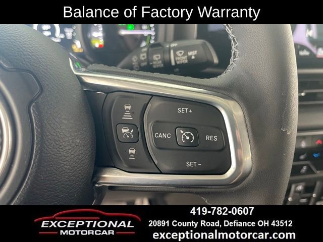 Used 2025 Jeep Wrangler Unlimited Sahara image 37