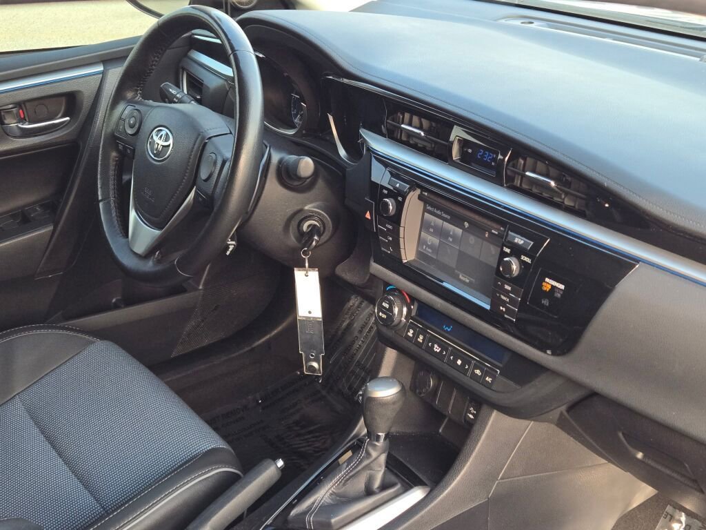 Used 2014 Toyota Corolla S image 8