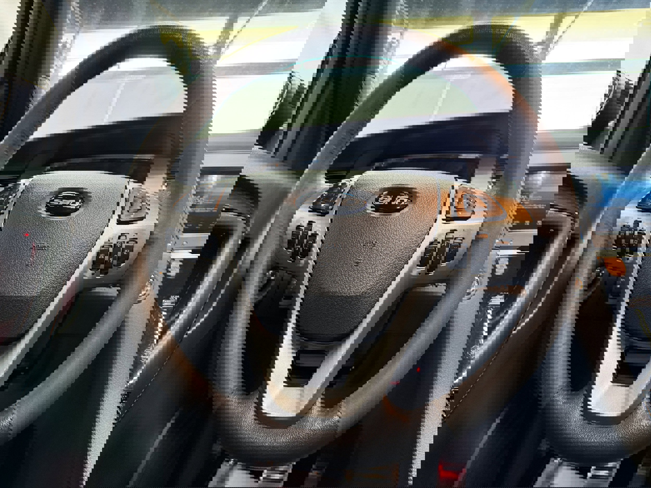 Used 2018 Ford Taurus SHO w/ Driver Assist Package image 14