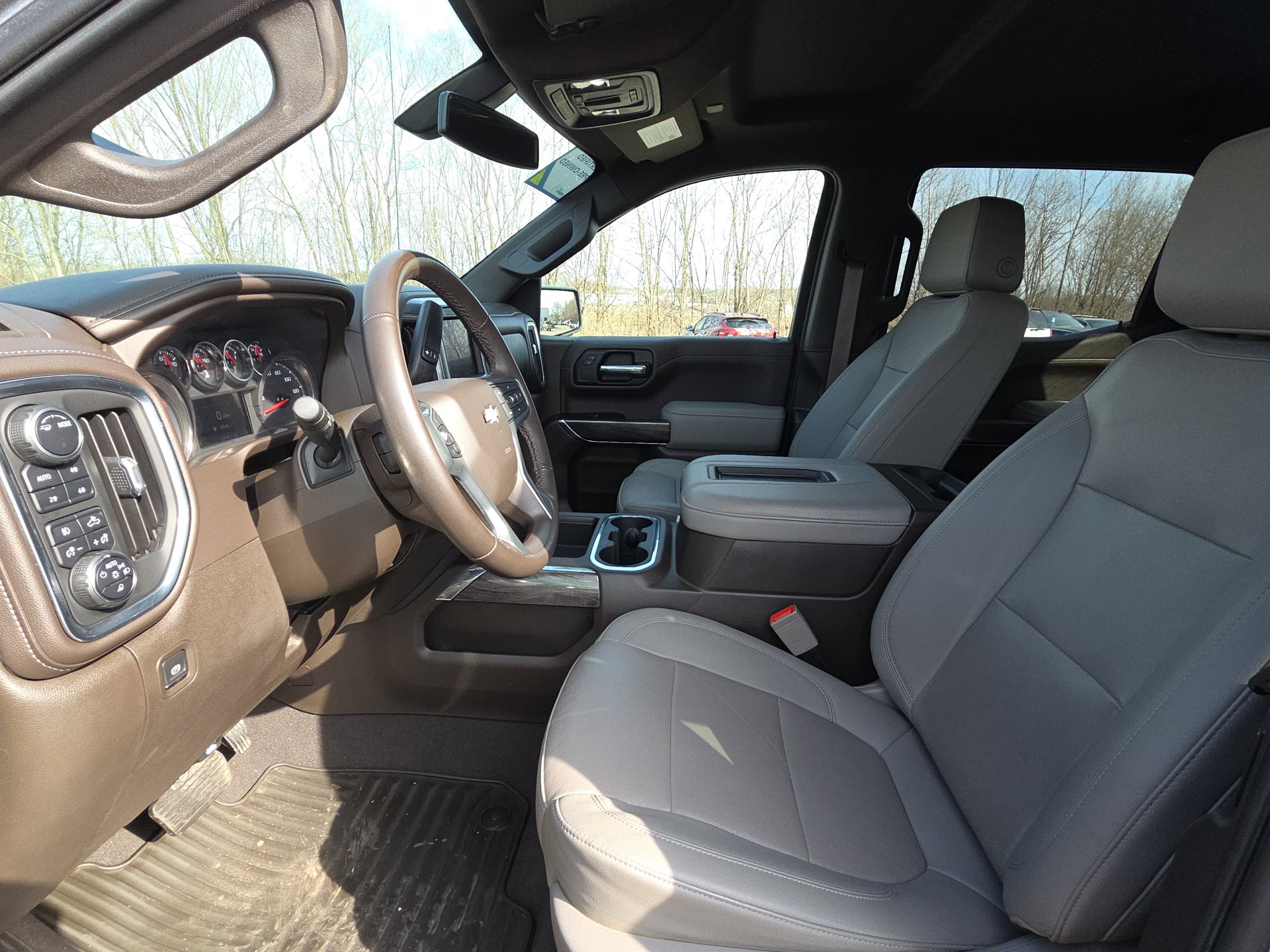 Used 2022 Chevrolet Silverado 1500 LTZ w/ Z71 Off-Road Package image 16