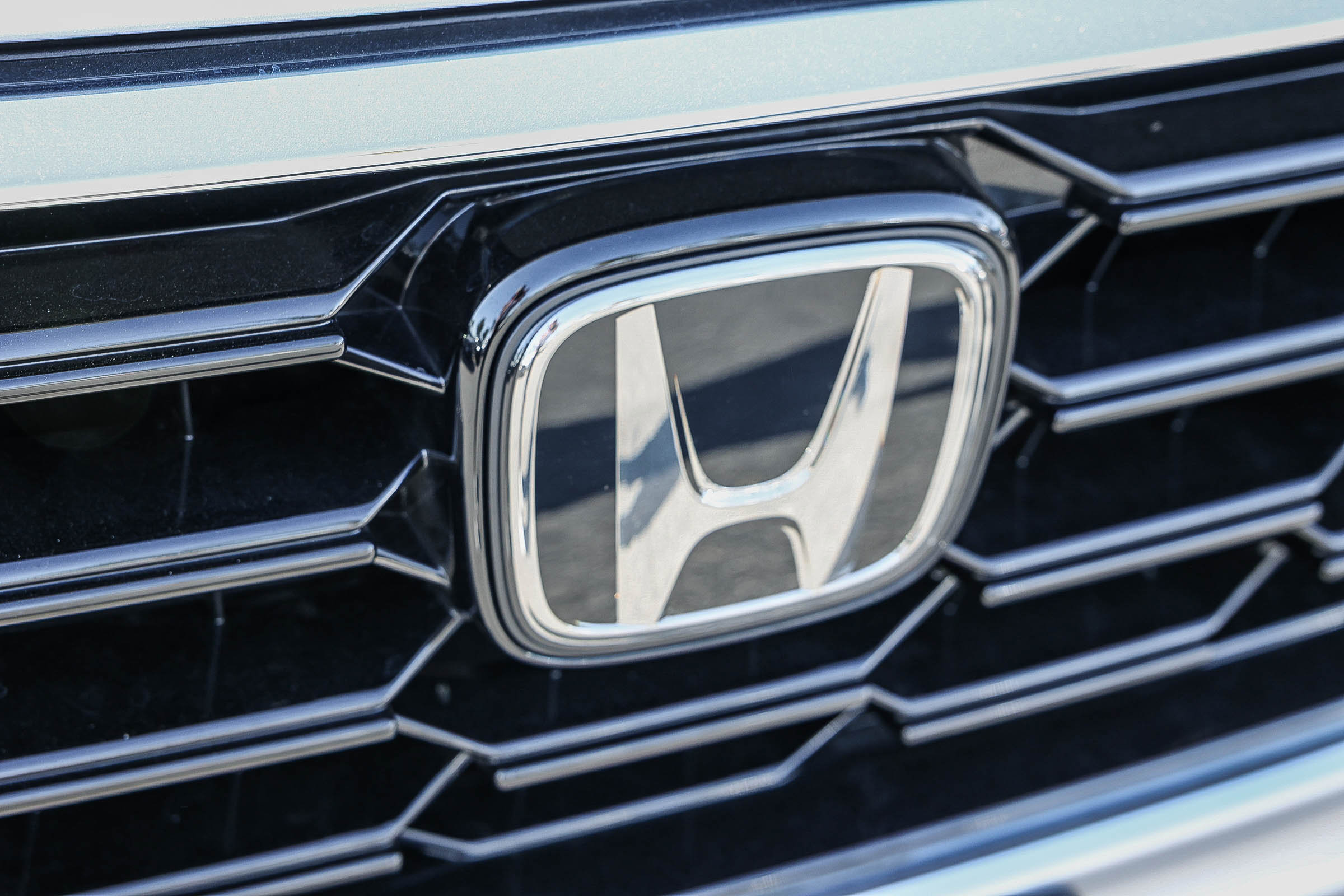 Used 2025 Honda CR-V EX image 14