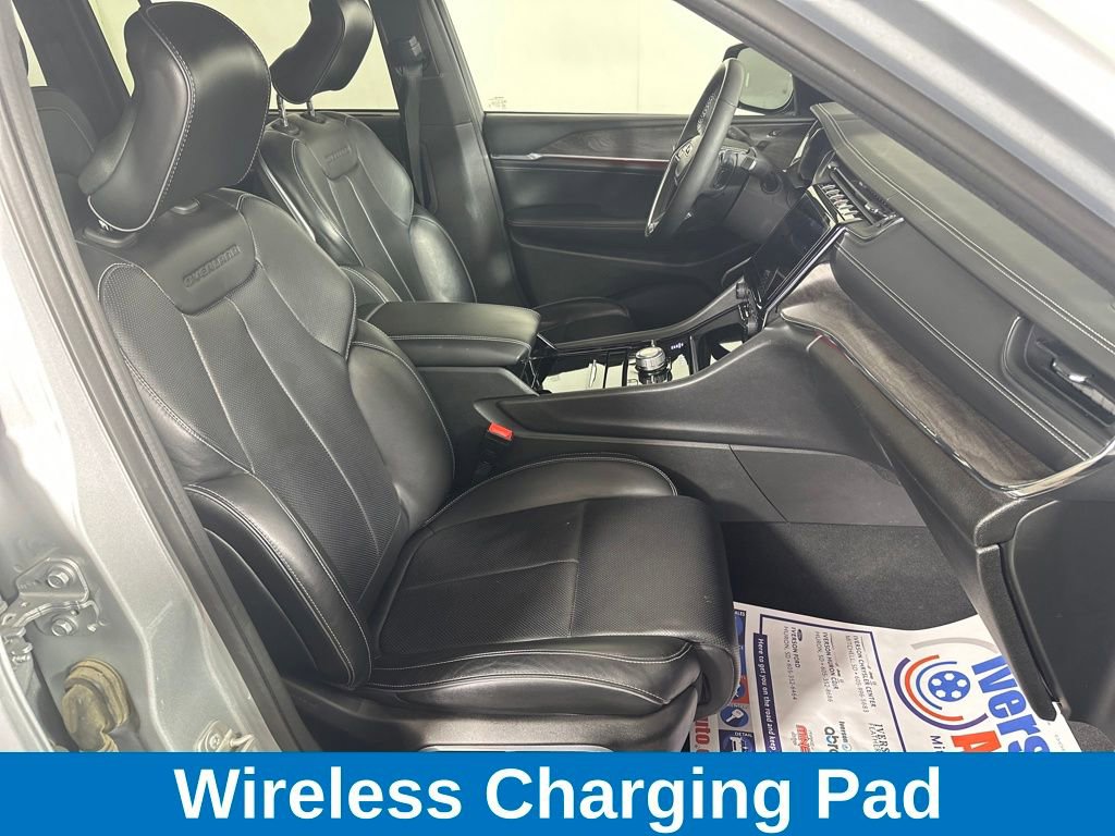 Used 2023 Jeep Grand Cherokee Overland w/ Luxury Tech Group IV image 19