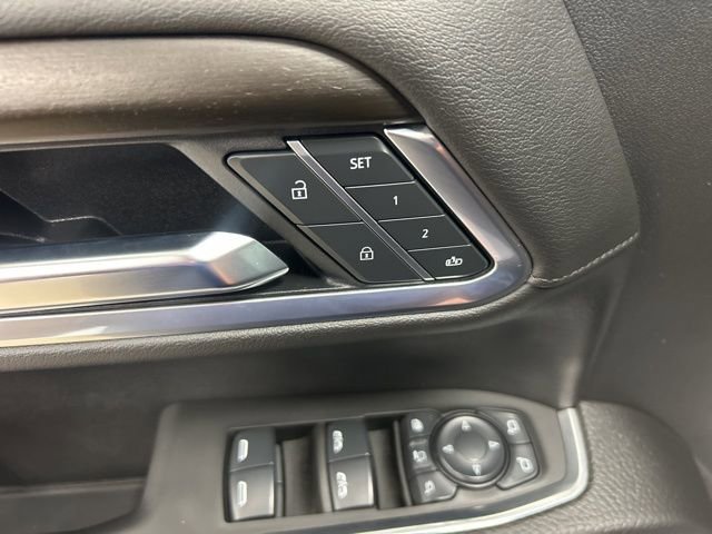 Used 2025 GMC Sierra 3500 Denali w/ Denali Reserve Package image 14