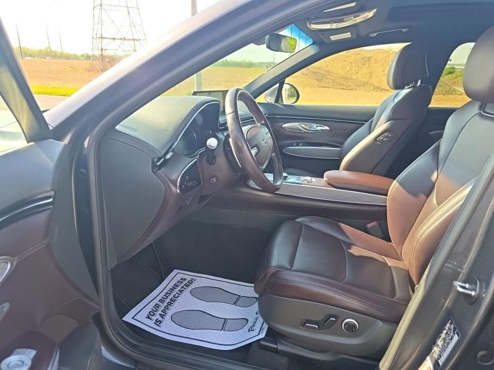 Used 2023 Genesis GV70 2.5T w/ Advanced Package AWD/4WD image 9