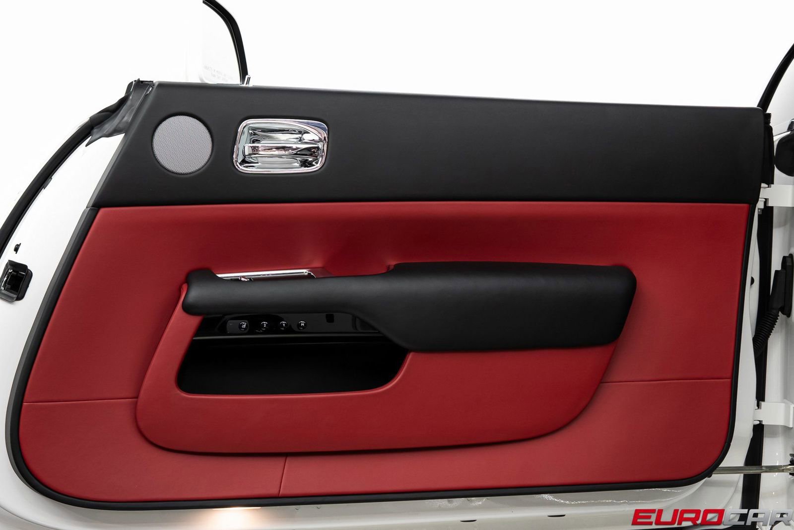 Used 2018 Rolls-Royce Wraith image 18