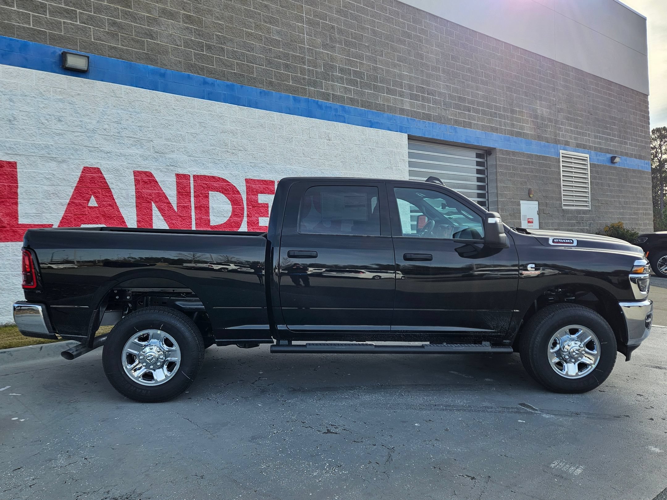 New 2026 RAM 2500 Tradesman AWD/4WD image 8