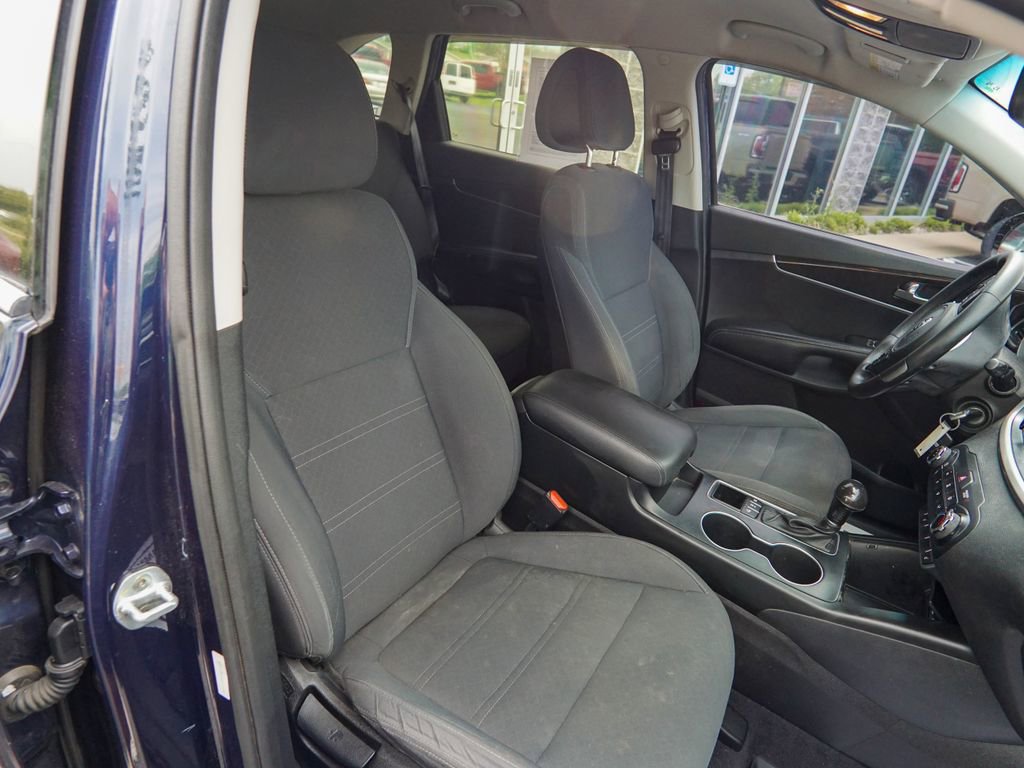 Used 2016 Kia Sorento AWD w/ LX Convenience Package image 23