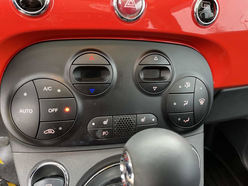 Used 2018 FIAT 500 Lounge image 16