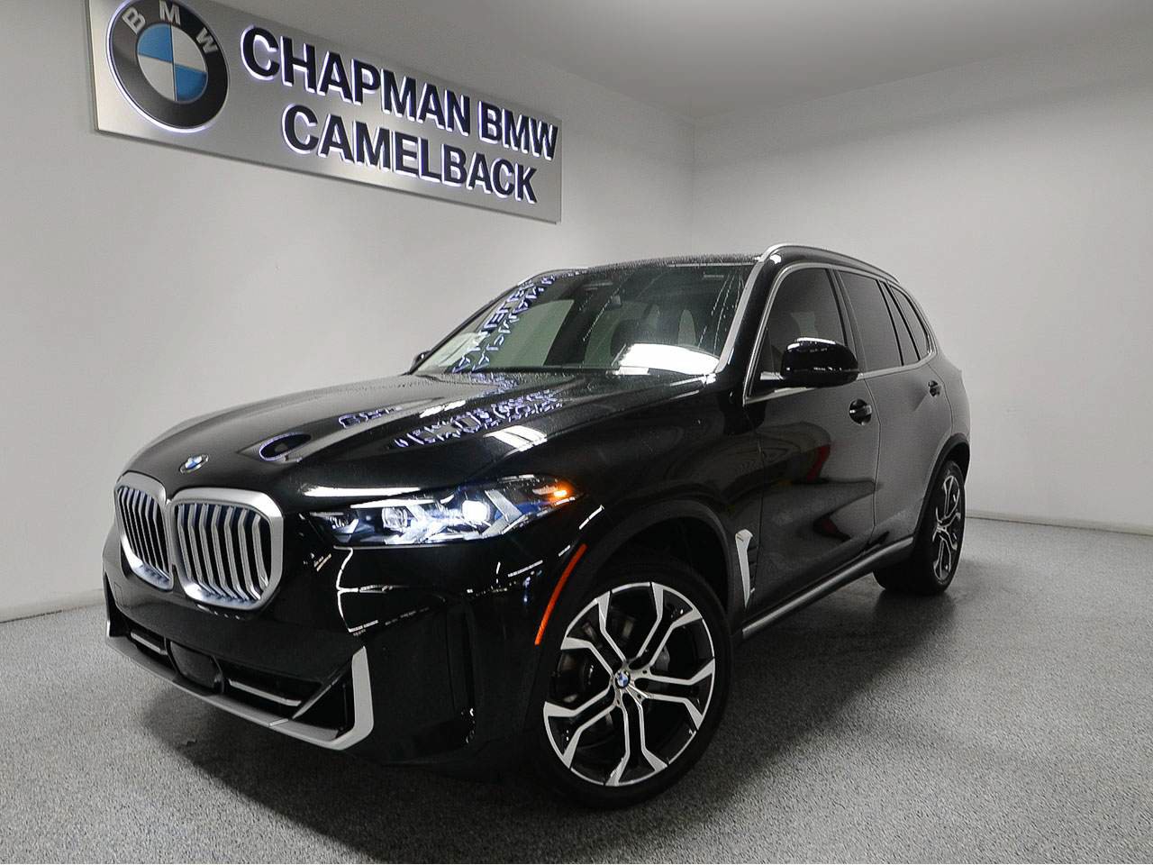 Used 2026 BMW X5 xDrive40i w/ Climate Comfort Package AWD/4WD image 1