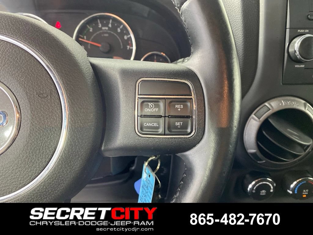 Used 2012 Jeep Wrangler Sport AWD/4WD image 15