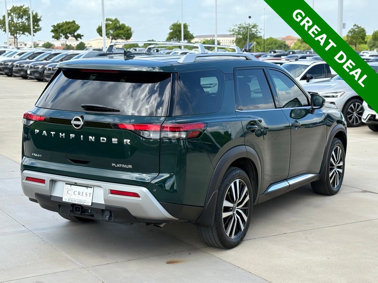 Used 2024 Nissan Pathfinder Platinum w/ Cargo Package image 8