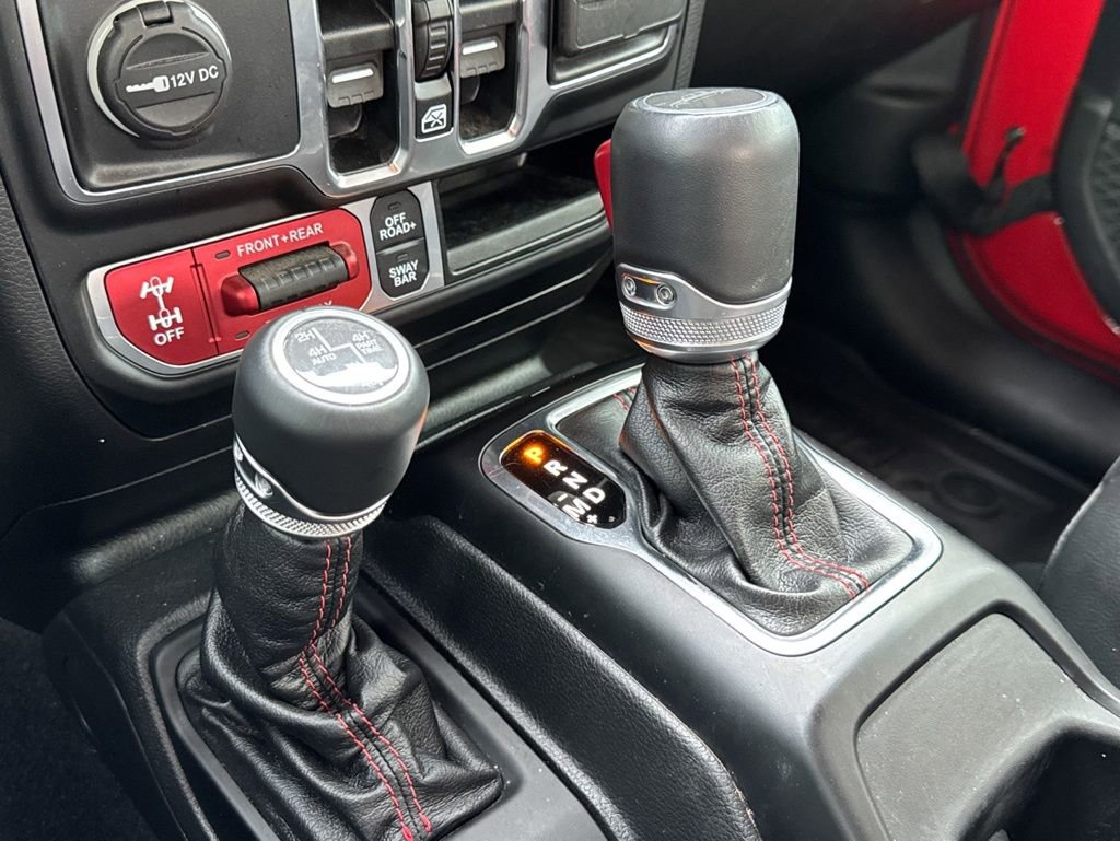 Used 2022 Jeep Gladiator Rubicon w/ Cold Weather Group image 10