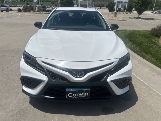 Used 2024 Toyota Camry SE w/ Convenience Package FWD image 10