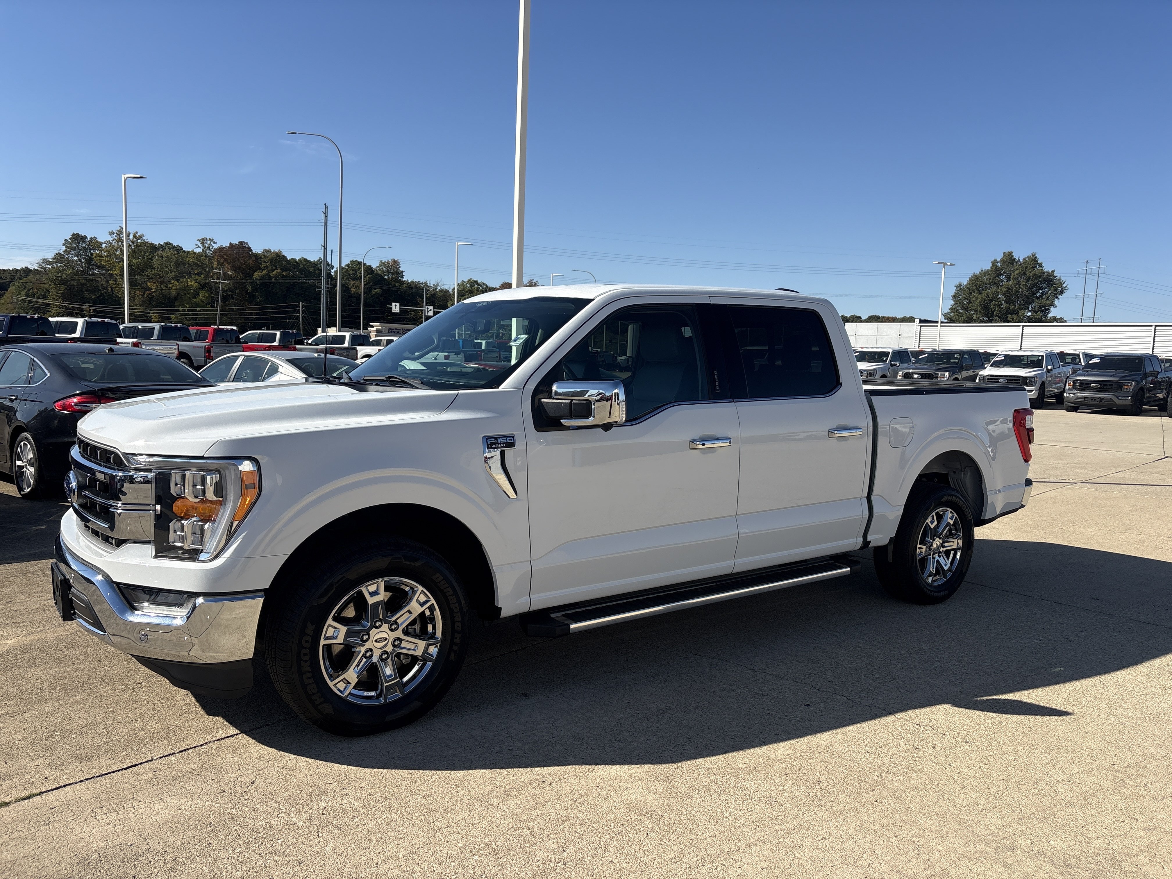 Used 2022 Ford F150 Lariat RWD image 3