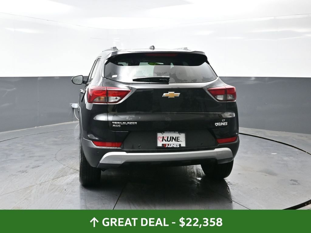 Used 2025 Chevrolet TrailBlazer LT w/ Driver Confidence Package image 13