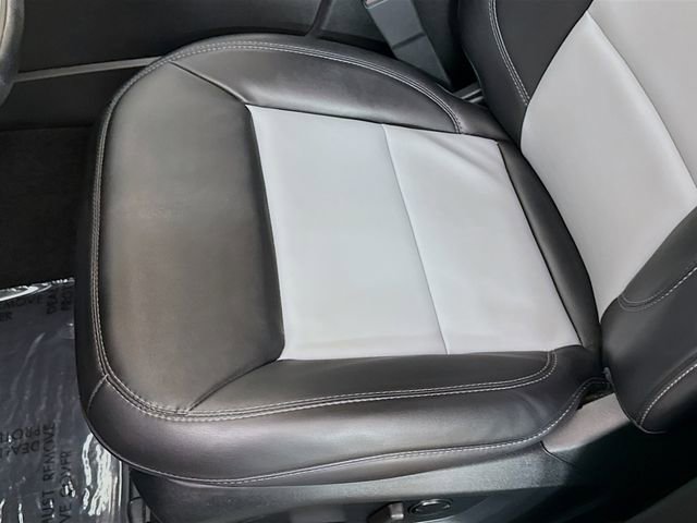 Used 2023 Ford Explorer XLT w/ Equipment Group 202A image 19