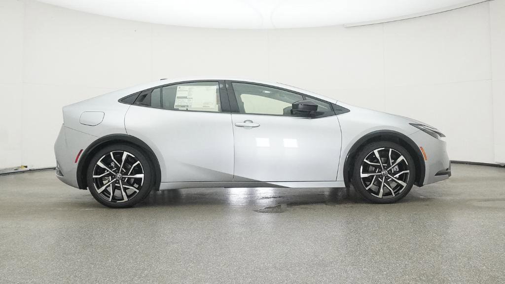 New 2026 Toyota Prius Plug-In Hybrid image 30